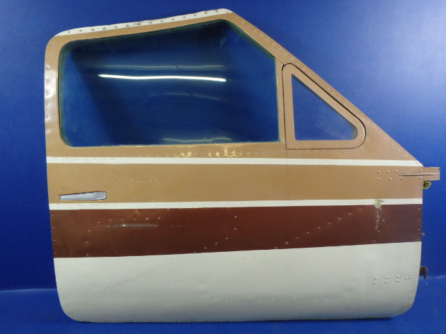 NPN Cessna - COMPLETE CABIN DOOR RH